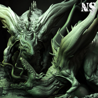 Detailed miniature of Byakhees, the Lovecraft Elder God from D&D Cosmic Horror, made by Tattles Told 3D, featuring intricate alien details.