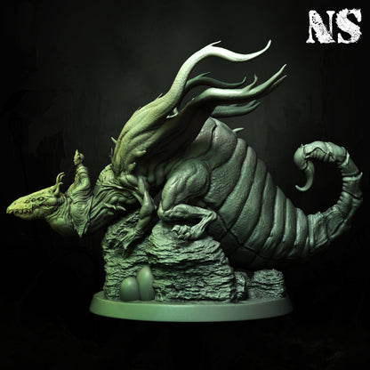 Miniature of Byakhees, Lovecraft Elder God from D&D Cosmic Horror series by Tattles Told 3D, featuring intricate fantasy details.