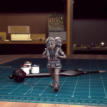 CoS Cladiu and Yolanda Tomescu | D&D TTRPG Mini | TytanTroll Miniatures