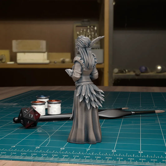 CoS Danika Dorakova | D&D TTRPG Mini | TytanTroll Miniatures