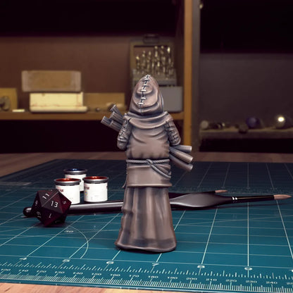 CoS Mad Mary | D&D TTRPG Mini | TytanTroll Miniatures