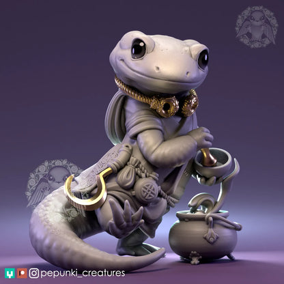Salamander Druid | Tabletop or Display Scale | D&D Humblewood TTRPG Miniature | Pepunki Creatures