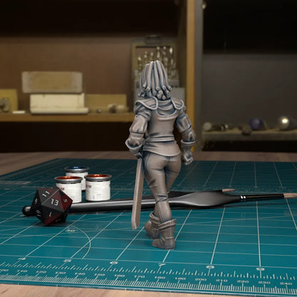 CoS Zuleika Toranescu | D&D TTRPG Mini | TytanTroll Miniatures