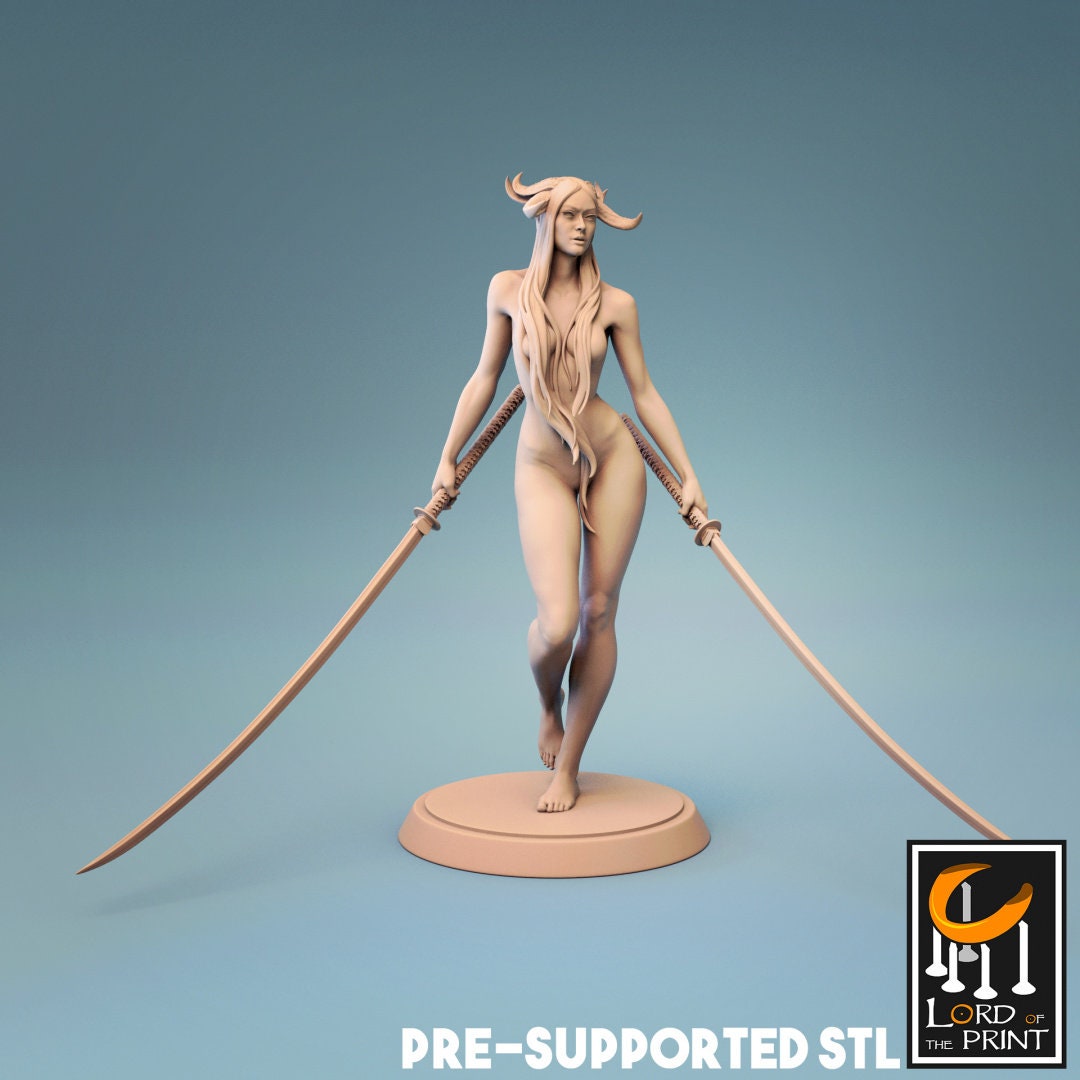Succubus | TABLETOP SCALE | TTRPG Monster Miniature | Rescale Miniatures