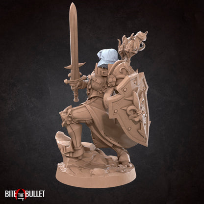 Battle Sisters Commander | D&D TTRPG Miniature | Bite the Bullet