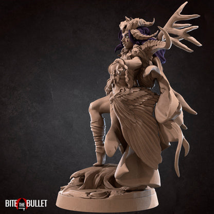 Circe, Female Sorceress Enchantress Goddess of Magic, Druid Warlock | TABLETOP SCALE | D&D TTRPG Miniature | Bite the Bullet