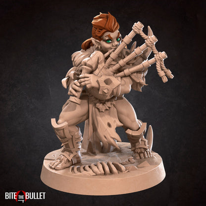 Halfing Bard, Bagpipes | TTRPG Miniature | Bite the Bullet | Unpainted, Unplated Resin 8k