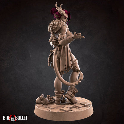 Exxotic Fiona | Tiefling Pinup SFW NSFW Model Miniature | Bite the Bullet
