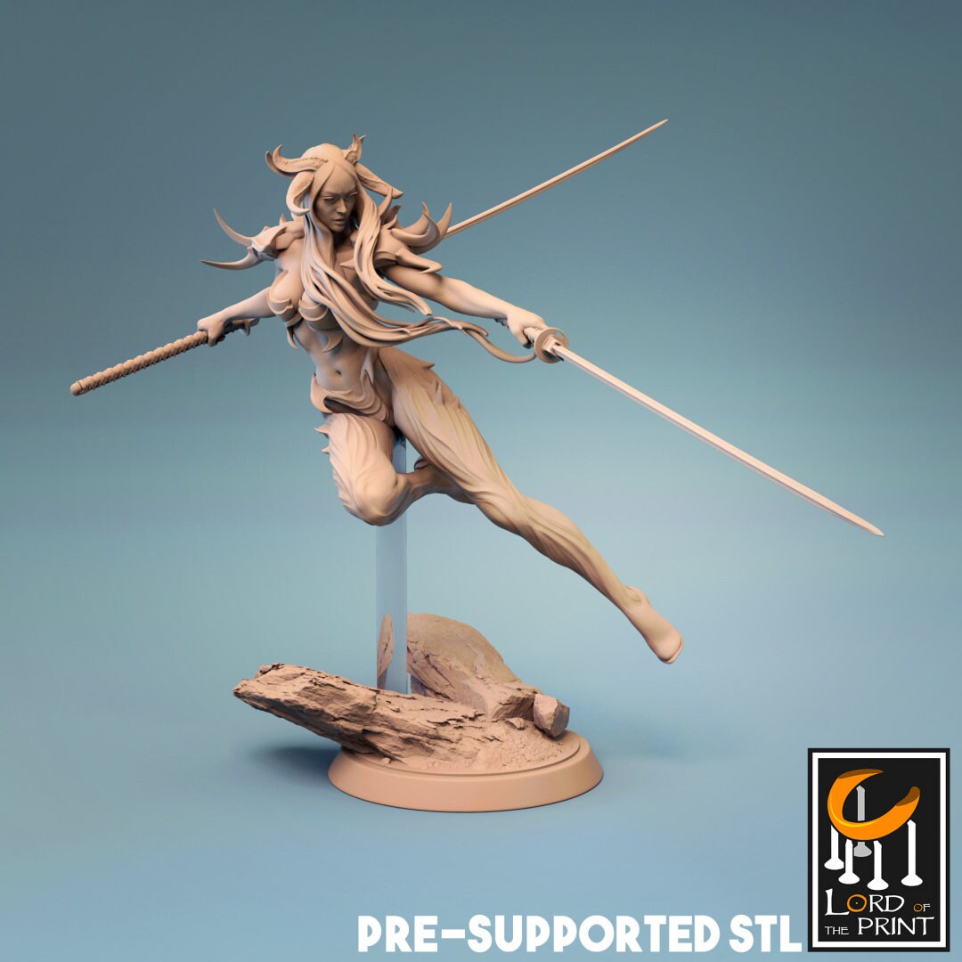 Succubus Fighter | TABLETOP SCALE | TTRPG Monster Miniature | Rescale Miniatures