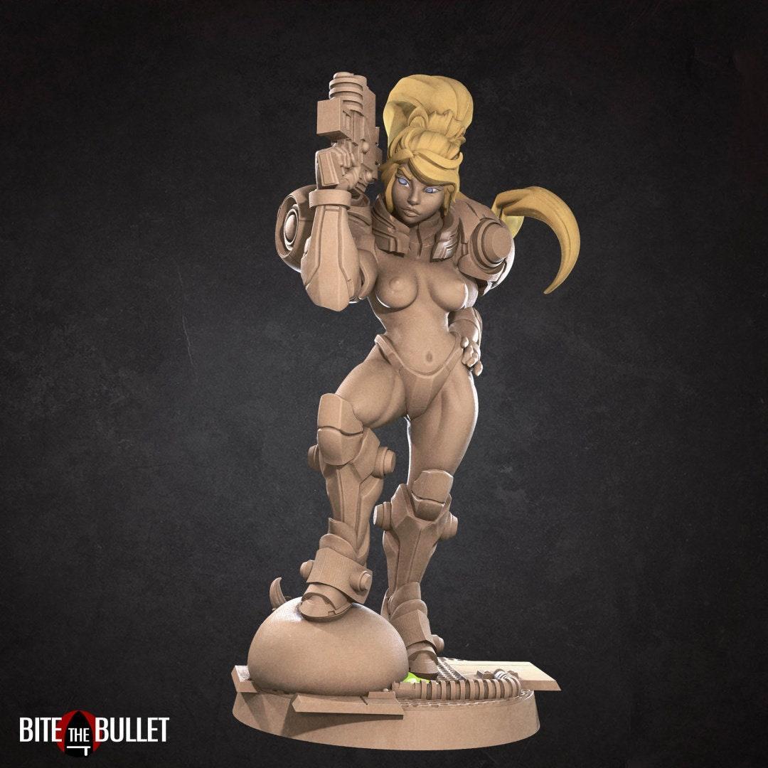 Exxotic Susana | Space Marine Bounty Hunter Pinup NSFW Model Miniature | Bite the Bullet