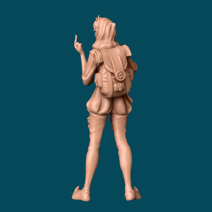Moonshine a Circus Rogue | D&D TTRPG Miniature | Awkward Penguin Minis