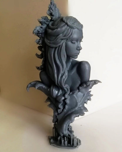 Fae in Prickly Leaves | D&D TTRPG Fantasy Bust | Blackthorn Miniatures
