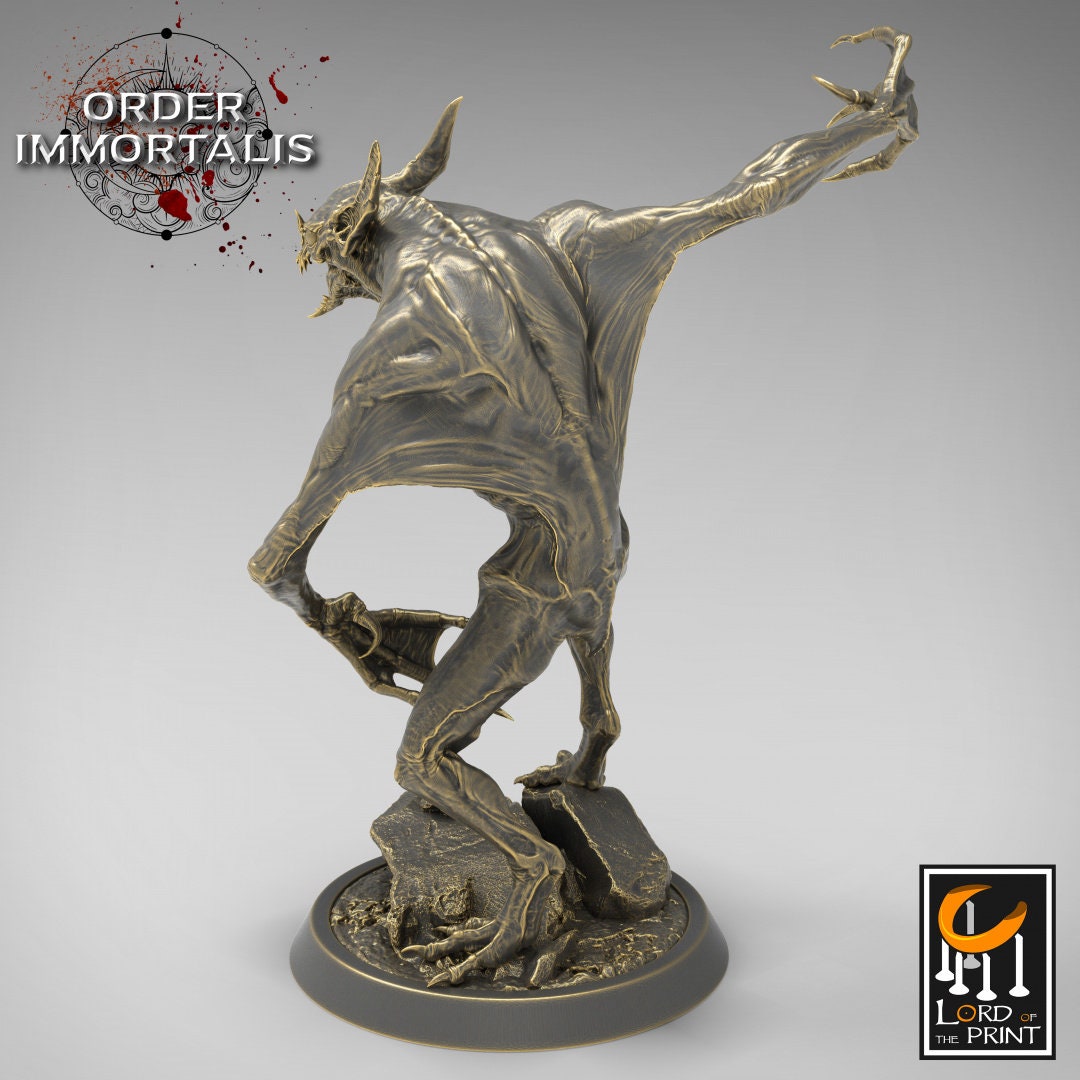 Imperfect Vampire | TABLETOP SCALE Monster Miniature | Order Immortalis | Rescale Miniatures