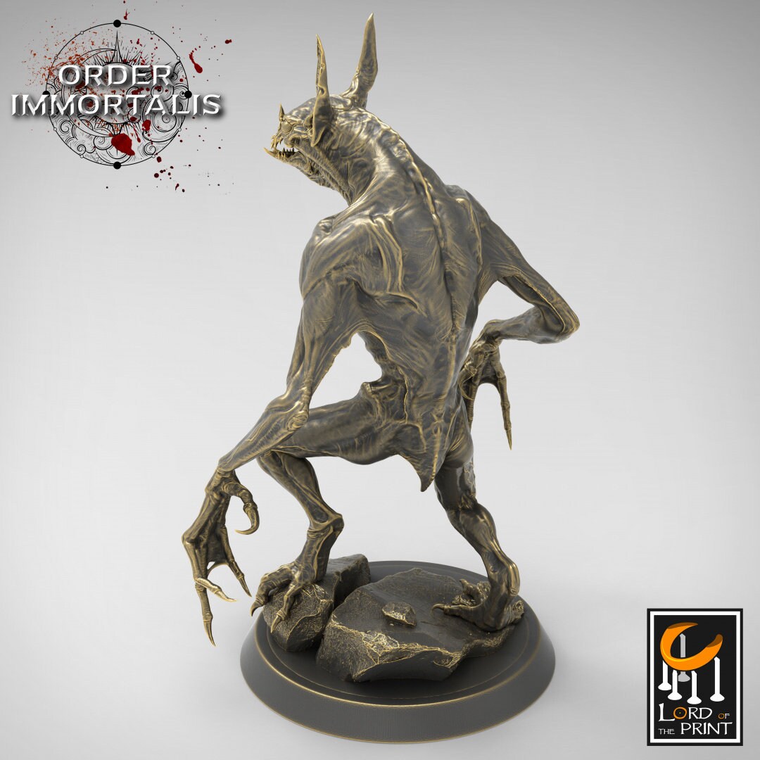 Imperfect Vampire | TABLETOP SCALE Monster Miniature | Order Immortalis | Rescale Miniatures
