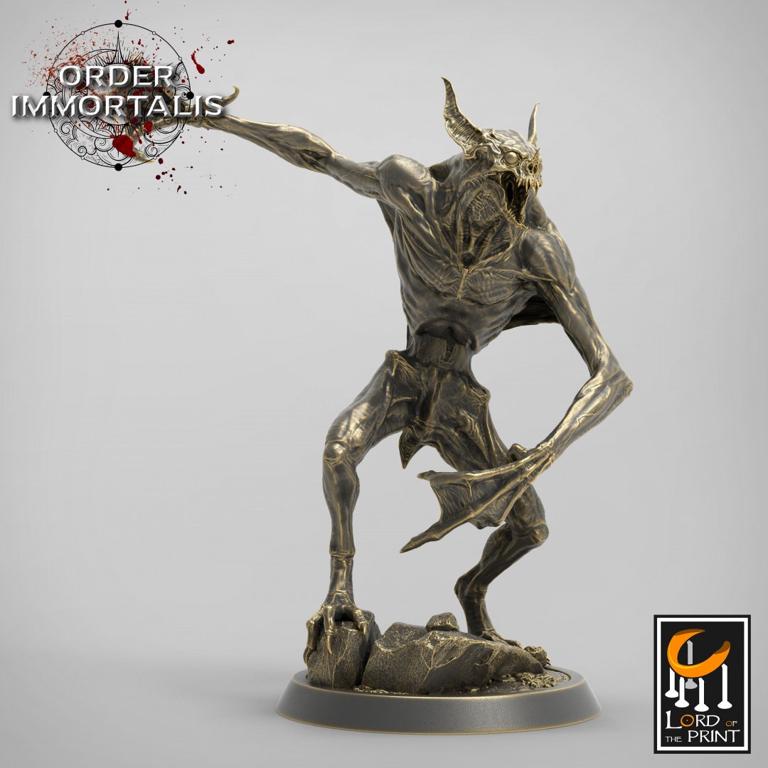 Imperfect Vampire | TABLETOP SCALE Monster Miniature | Order Immortalis | Rescale Miniatures
