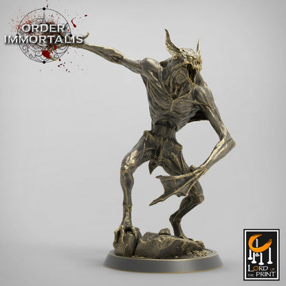 Imperfect Vampire | TABLETOP SCALE Monster Miniature | Order Immortalis | Rescale Miniatures