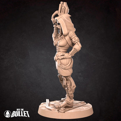 Exxotic Tahlia, the Quarian Pilgrim | Pinup SFW NSFW Versions | Tabletop Gaming Scale Resin Miniature | Bite the Bullet
