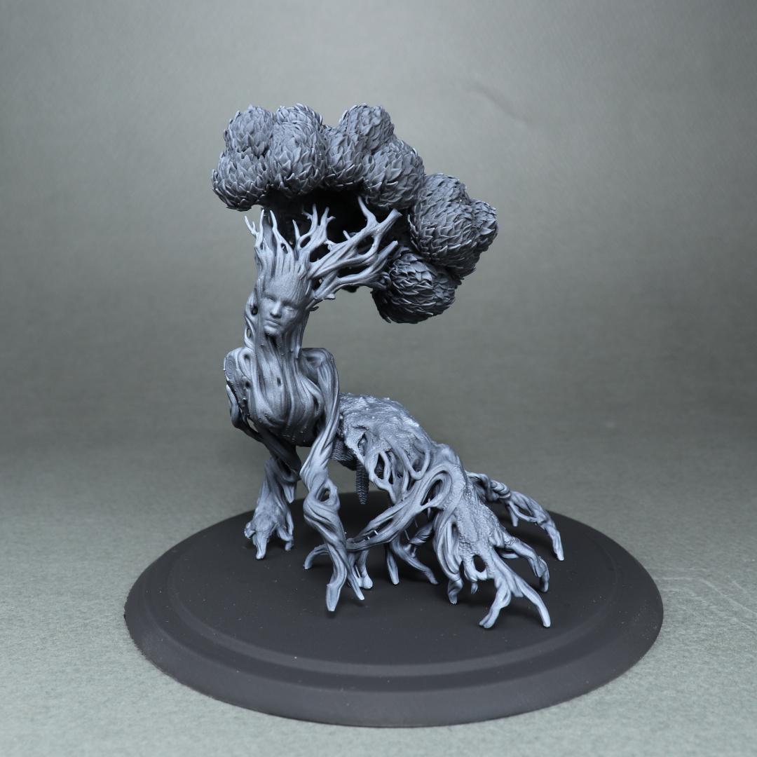 Living Tree | TABLETOP SCALE | TTRPG D&D Miniature | White Werewolf Tavern