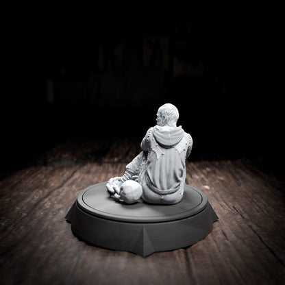Thon Potts, Male Prisoner | Tabletop or Display Scale | TTRPG D&D Miniature | Cripta Studios
