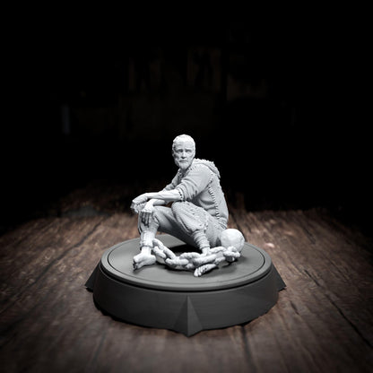 Thon Potts, Male Prisoner | Tabletop or Display Scale | TTRPG D&D Miniature | Cripta Studios