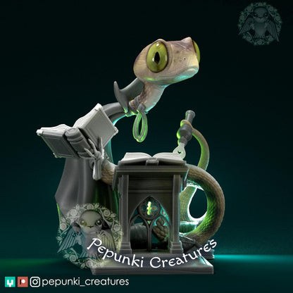 Blunt Snake Scholar Professor Wizard | Tabletop or Display Scale | D&D Humblewood TTRPG Miniature | Pepunki Creatures