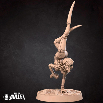 Spider Trainer Contortionist | D&D Tabletop Gaming Scale Resin Miniature | Bite the Bullet