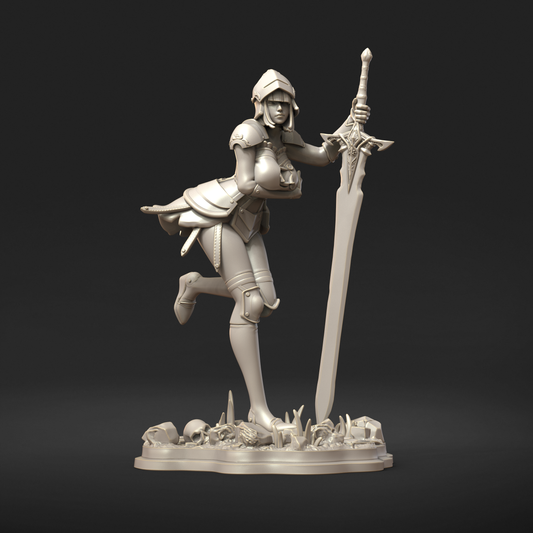 Brienne | Tabletop or Display Scale | D&D TTRPG Fantasy Miniature | Dungeons and Maidens
