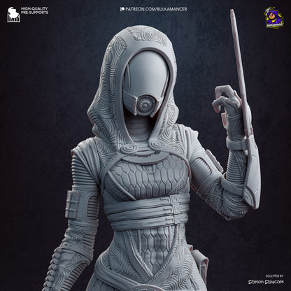 Grey resin garage kit figure of Synth Hunter by Tattles Told 3D, detailed sculpt with intricate mechanical and sci-fi features.