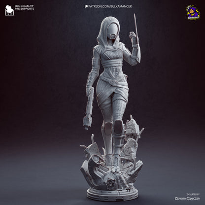 Grey resin garage kit figure of Synth Hunter by Tattles Told 3D, featuring detailed sci-fi character sculpted by Bulkamancer Sculpts.