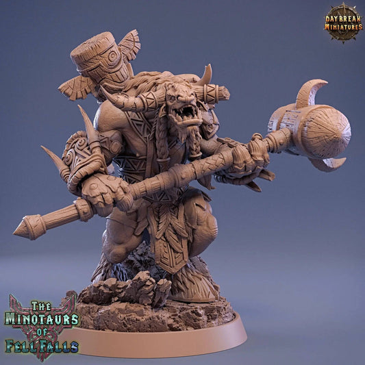 Christo Hellborn, Minotaur Fighter | TTRPG Miniature | Daybreak Miniatures - Tattles Told 3D